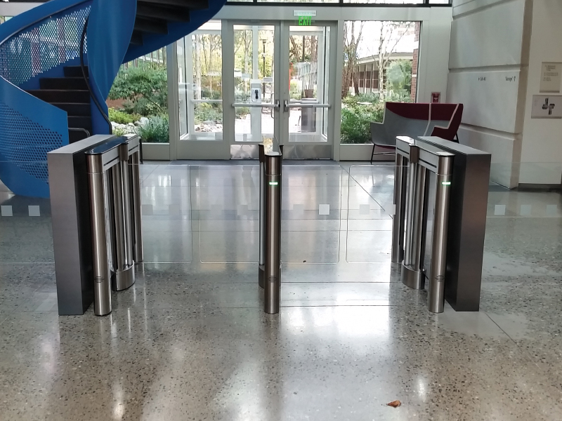 SU5000 Swinging Barrier Optical Turnstile
